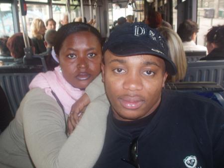 OUMAIROU ET CHAKILA DANS LE BUS
