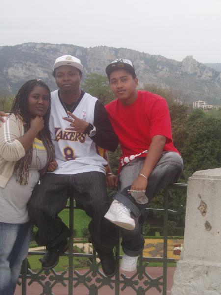 HOUSNA, SPEECH, ET BRANGER