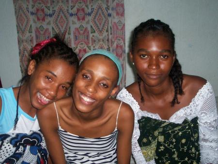 LES BELLES