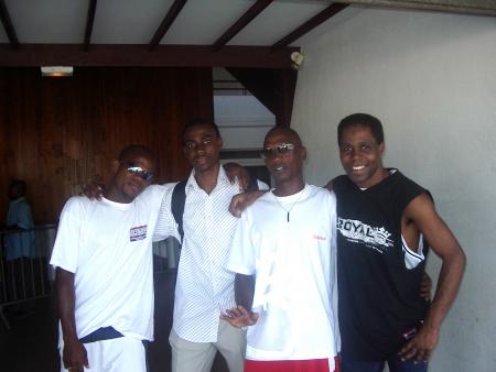 LES NAUFRAGS LOL, SISI976